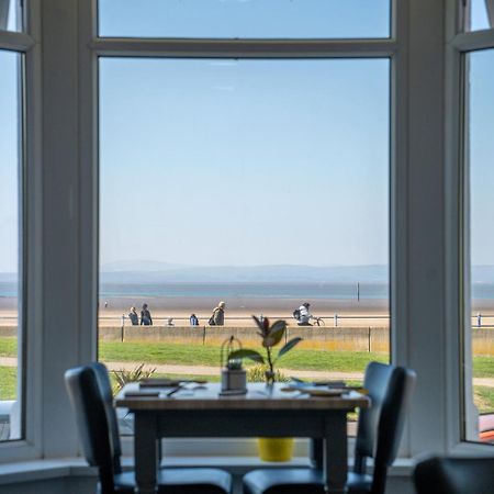 The Clifton Seafront Hotel モアカム エクステリア 写真