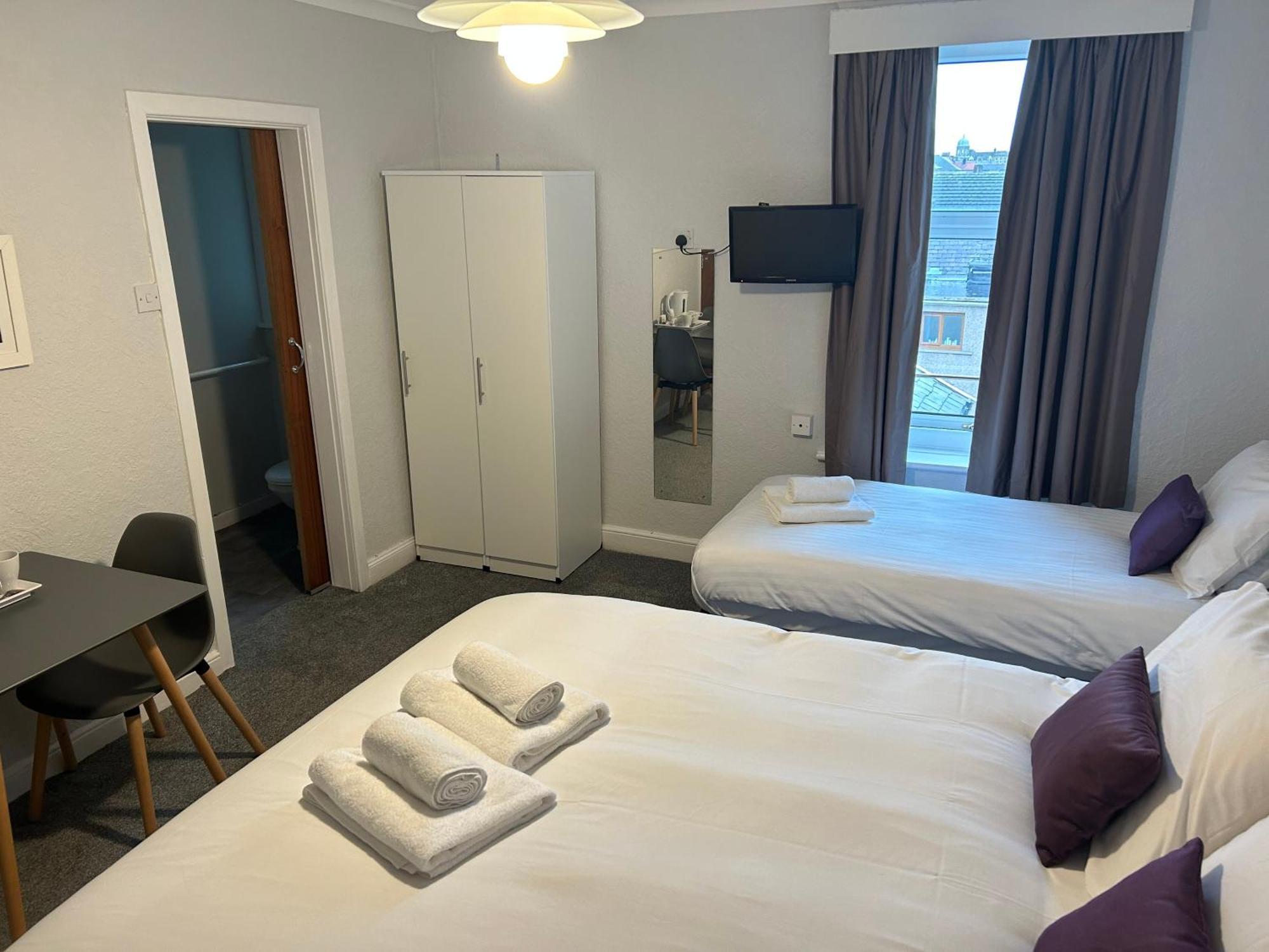 The Clifton Seafront Hotel モアカム エクステリア 写真