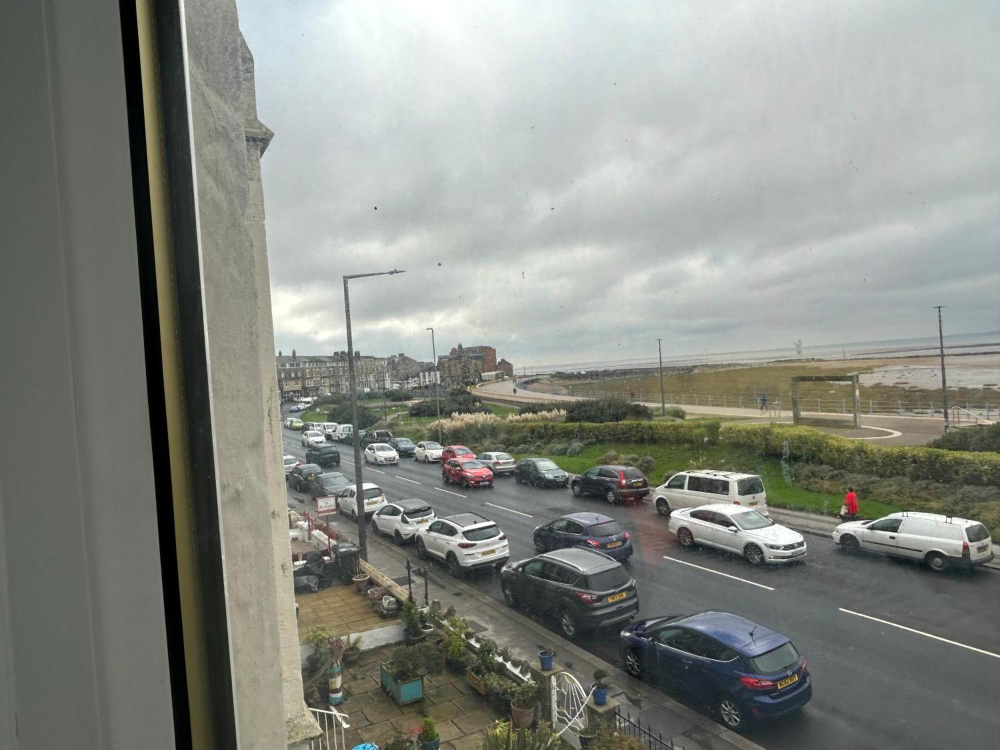 The Clifton Seafront Hotel モアカム エクステリア 写真