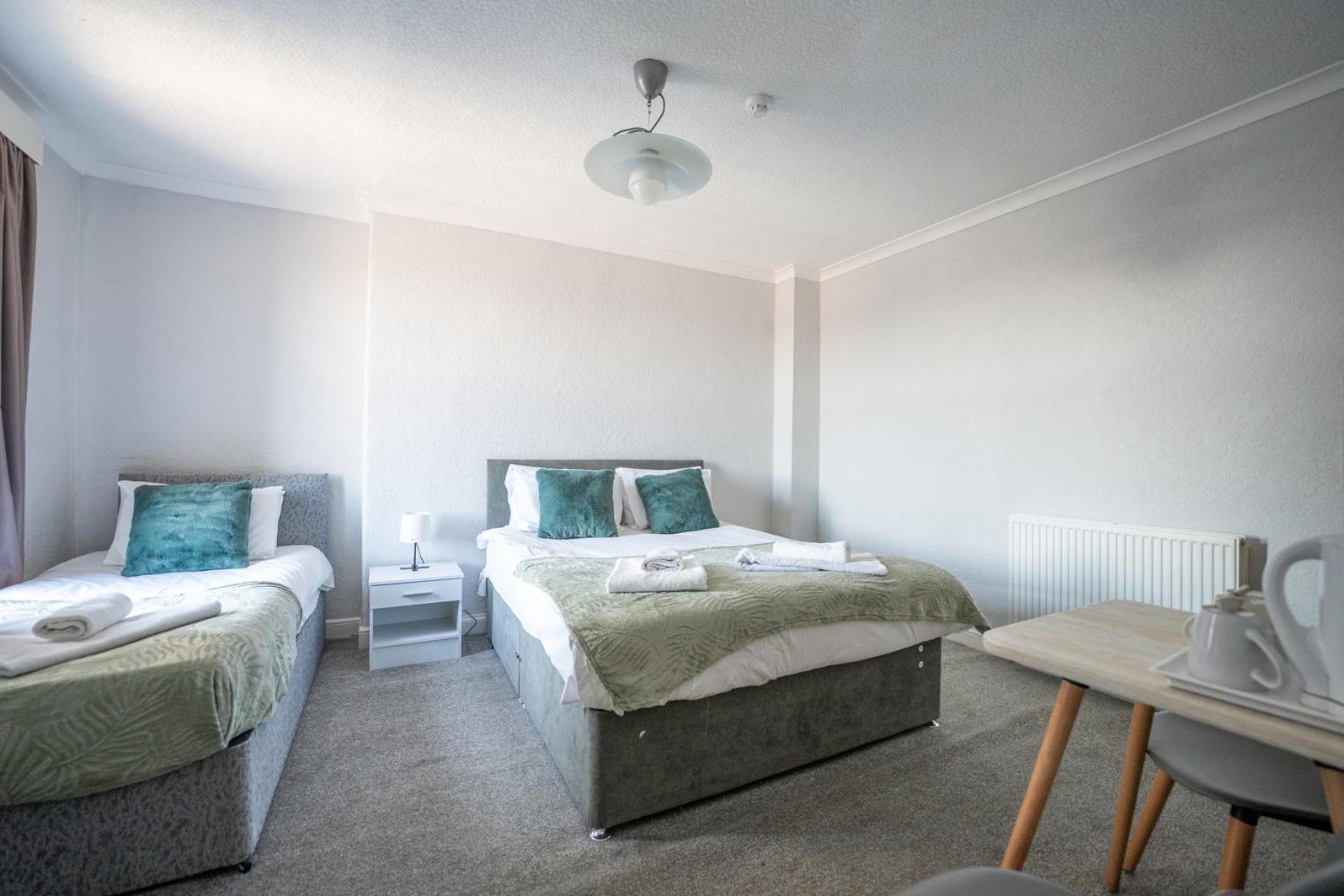 The Clifton Seafront Hotel モアカム エクステリア 写真
