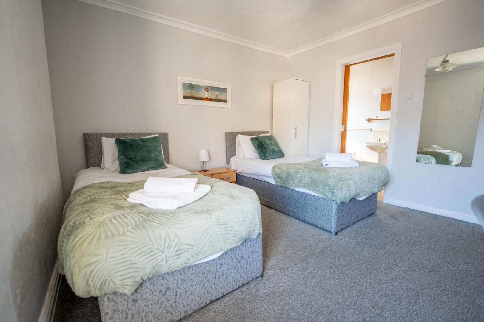 The Clifton Seafront Hotel モアカム エクステリア 写真